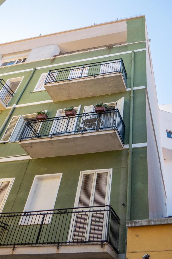 Appartamento Piazza Mercato Olbia Esterno foto