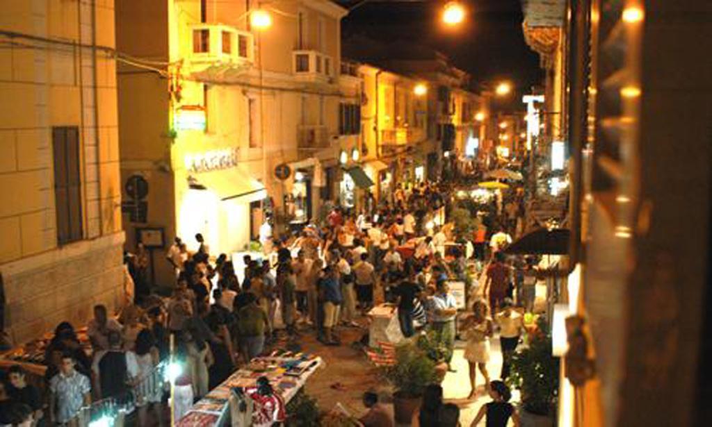 Appartamento Piazza Mercato Olbia Camera foto