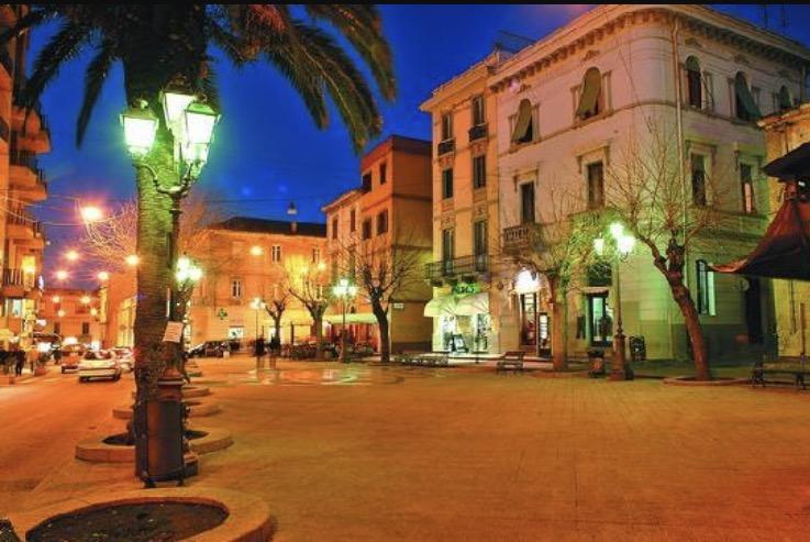 Appartamento Piazza Mercato Olbia Esterno foto